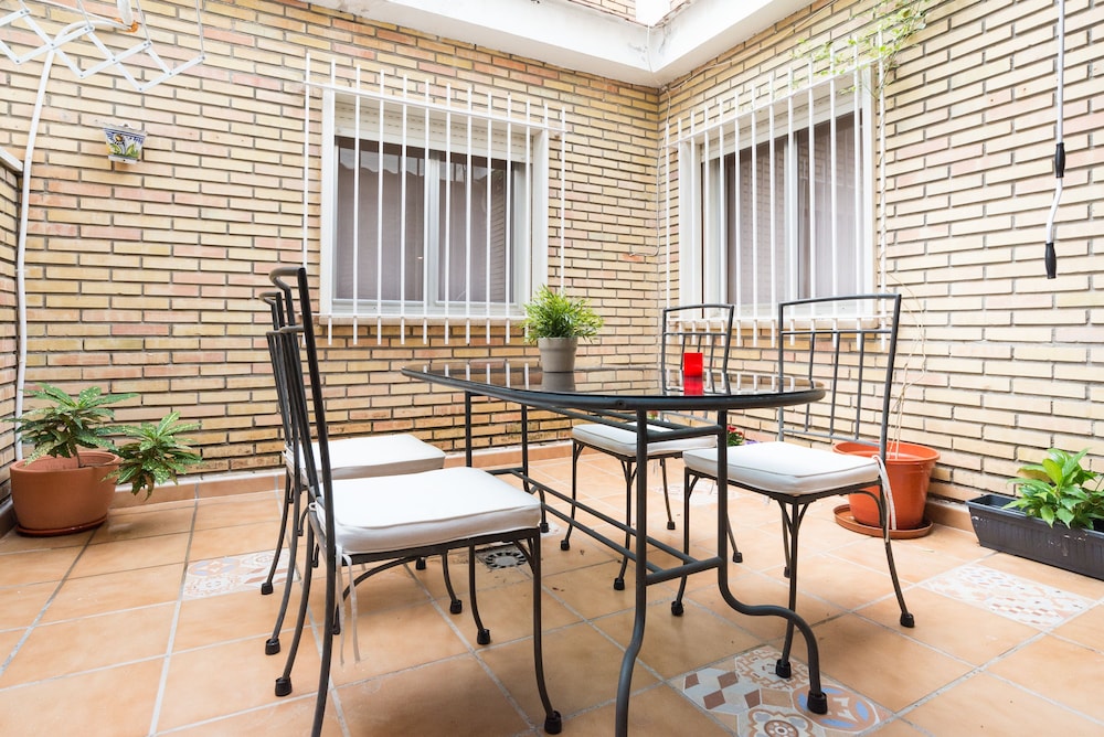 Rafaela Guest House 36/50