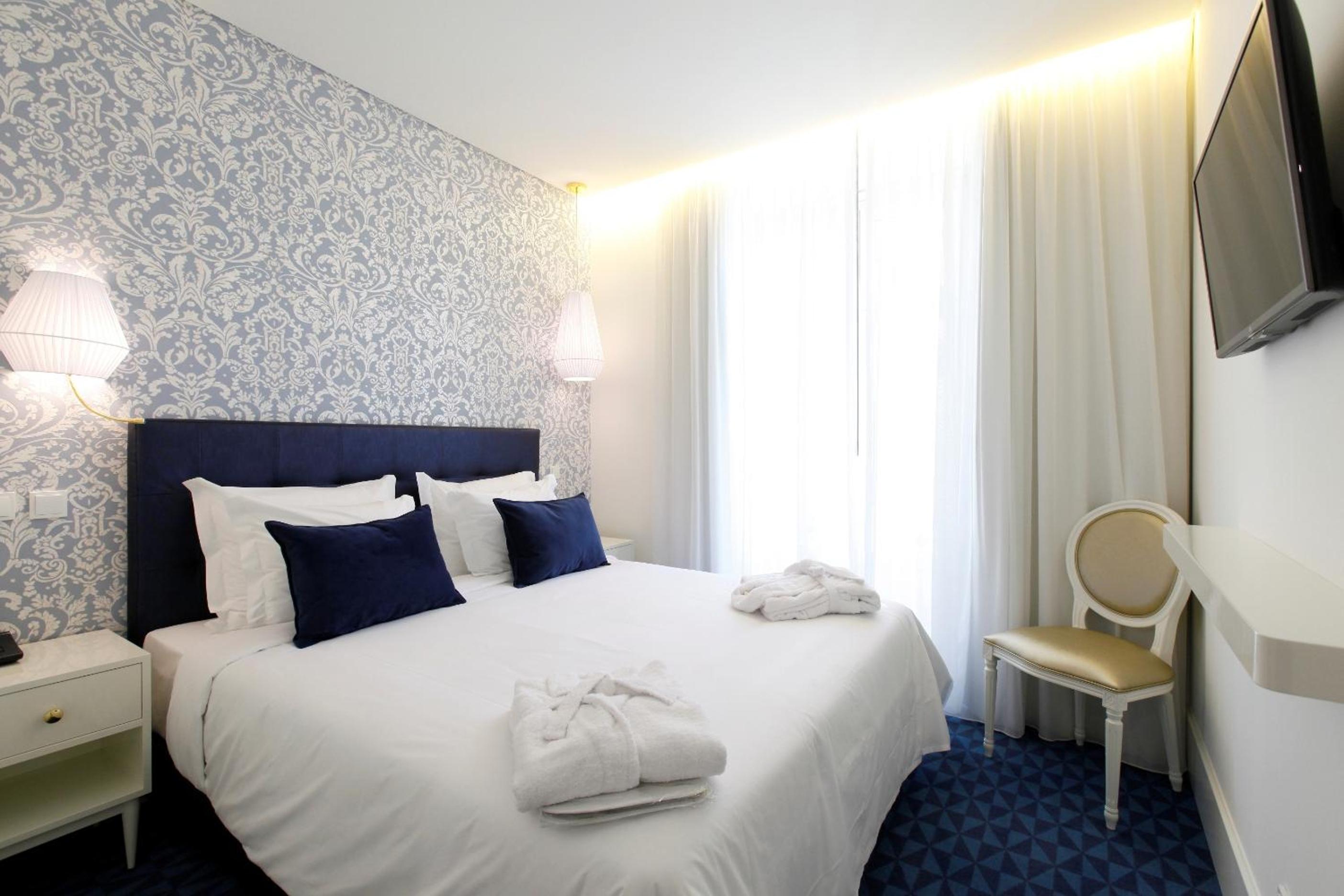 Mini, Double Bed, Street View، Hotel Lis Baixa 9/9