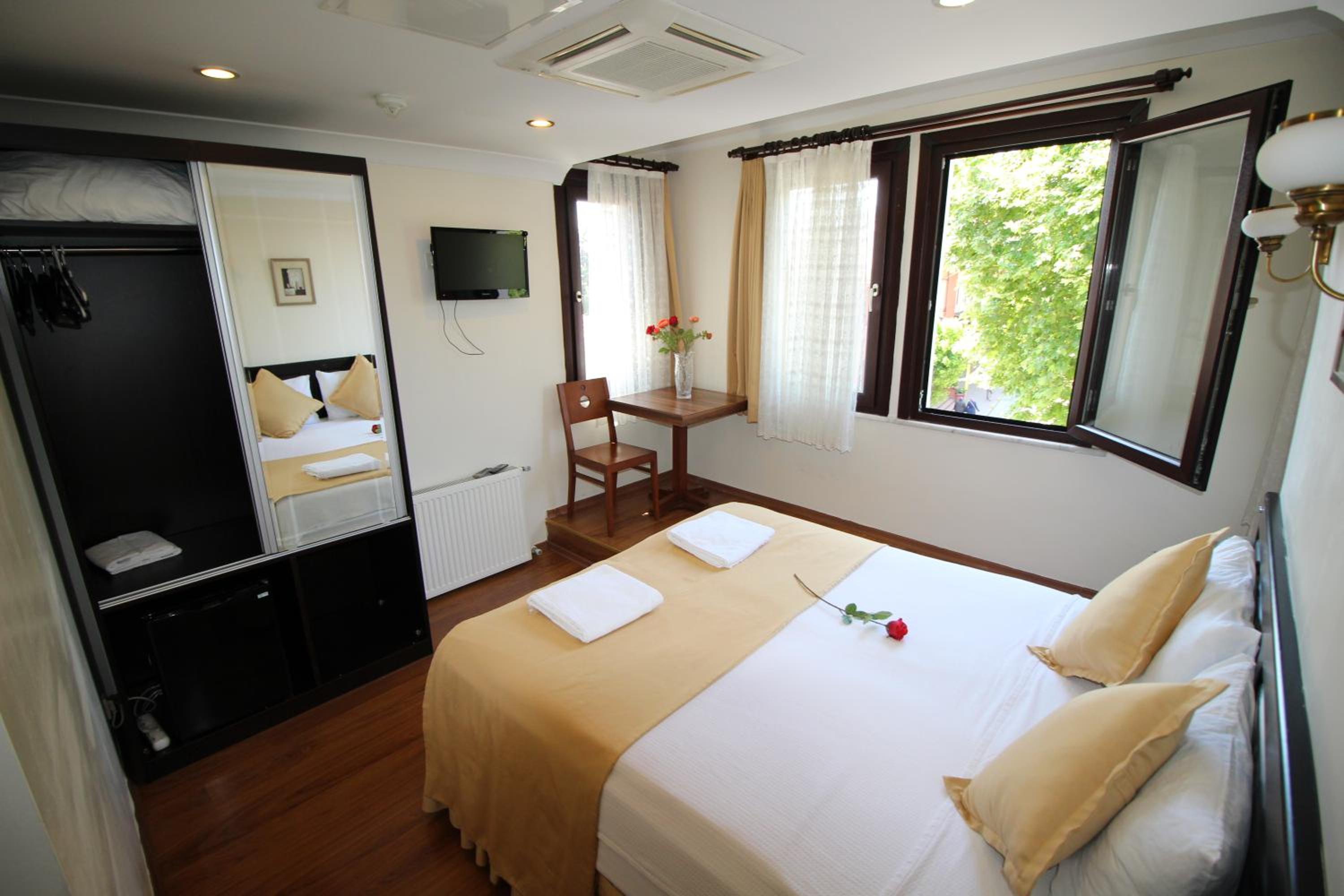 SULTANS HOTEL 22/51