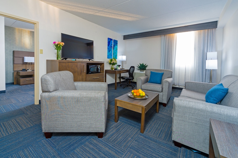 Best Western Plus Toronto Airport Hotel 29/38