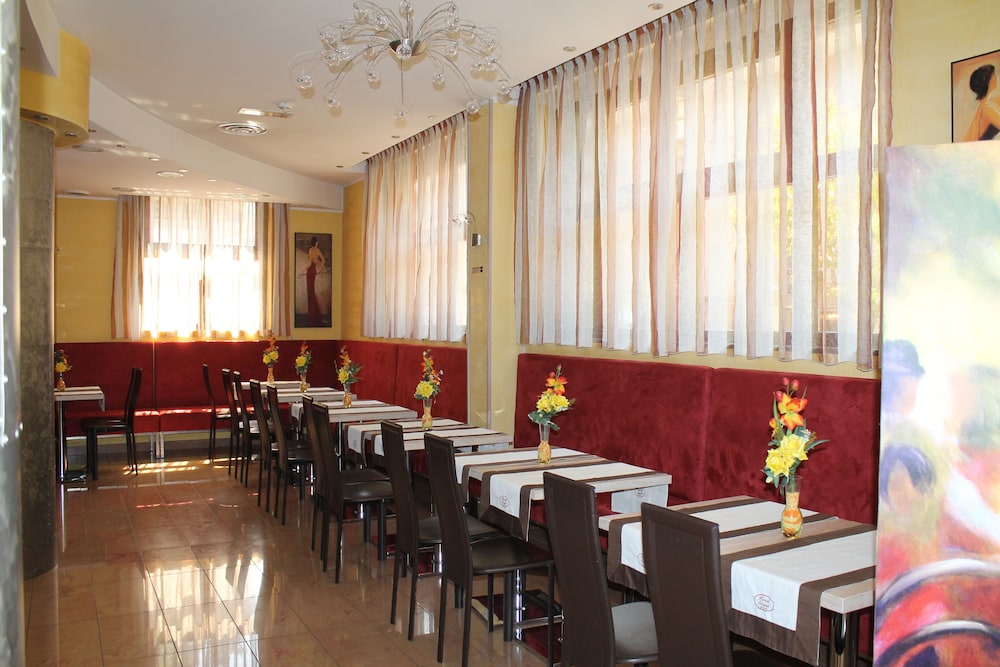 Hotel Cristal Eboli 33/39