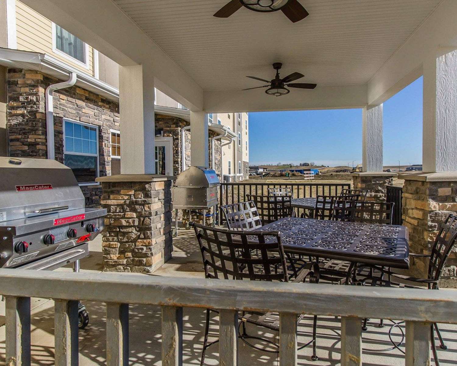 Mainstay Suites Watford City 10/14