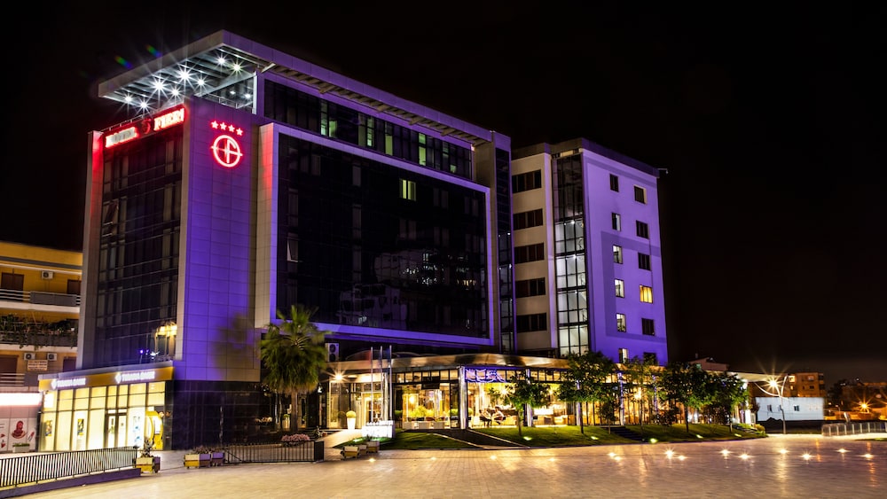 Fieri Hotel 3/77