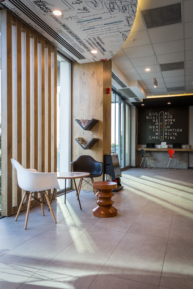 Ibis Istanbul West 44/73