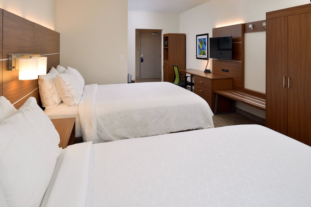 Holiday Inn Express Lodi 22/58