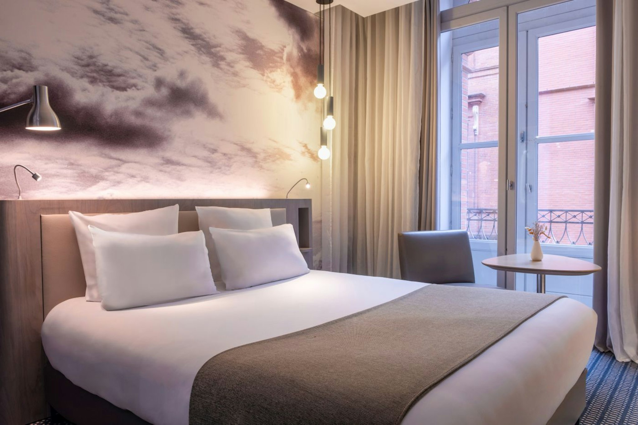 Le Grand Balcon Hotel 38/68
