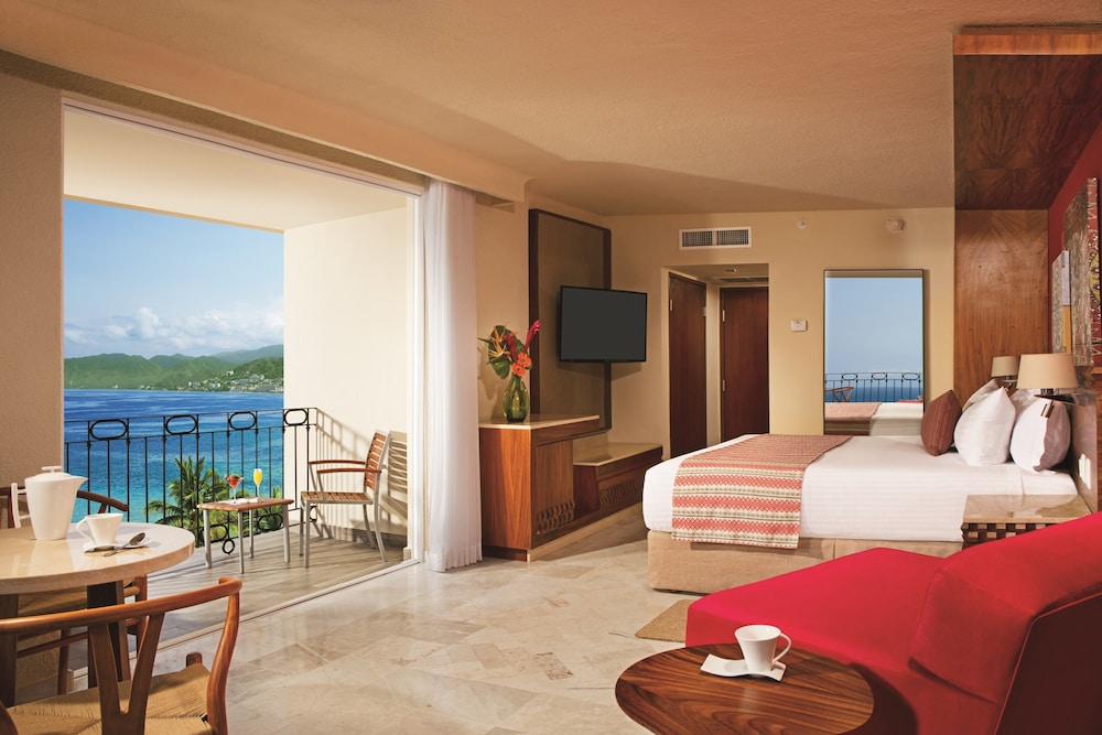 Sunscape Puerto Vallarta Resort Spa 12/50