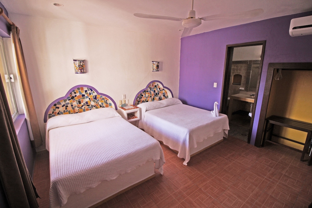 Hotel Mary Carmen 35/72