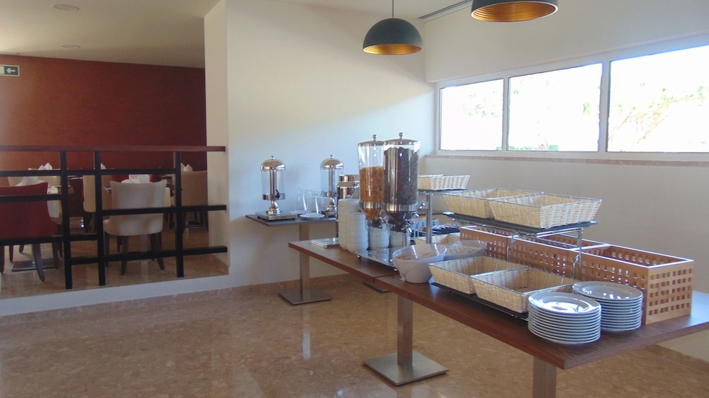 Vilamoura Garden Hotel 66/75