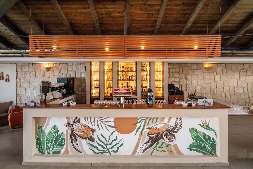 Ahg Marine Club Beach Resort 9/60