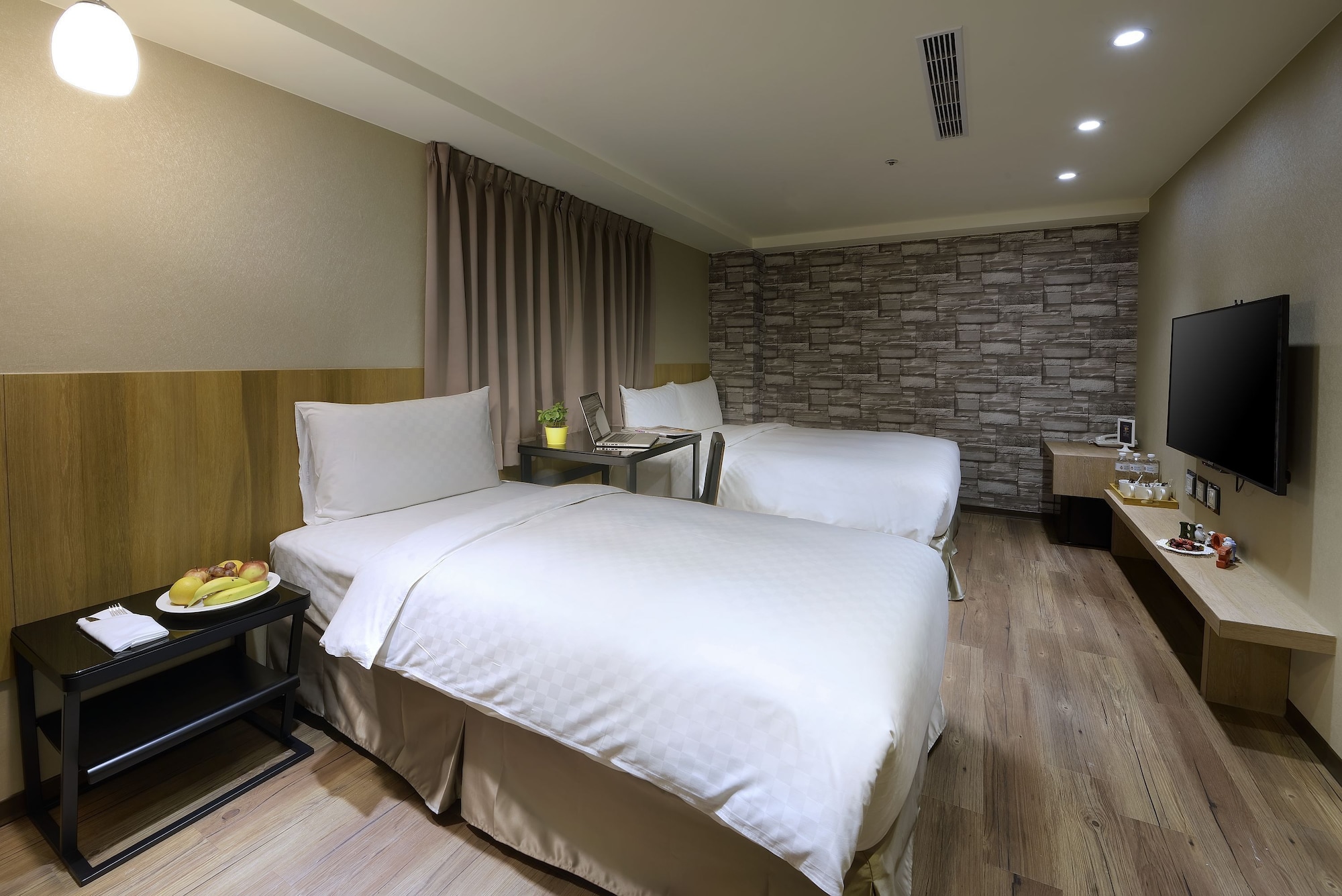 غرفة ديلوكس ثلاثية بسرير مزدوج وسرير فردي، Le room Hotel Kaifeng Taipei 10/10