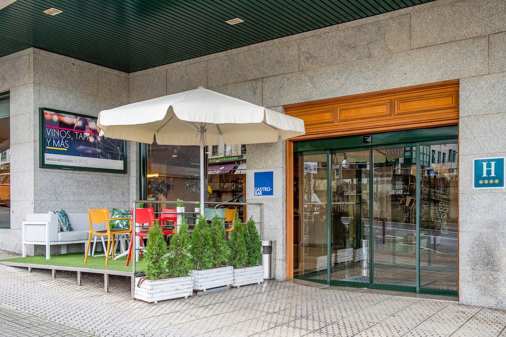 Hotel Santiago Plaza Affiliated By Melia 6/81