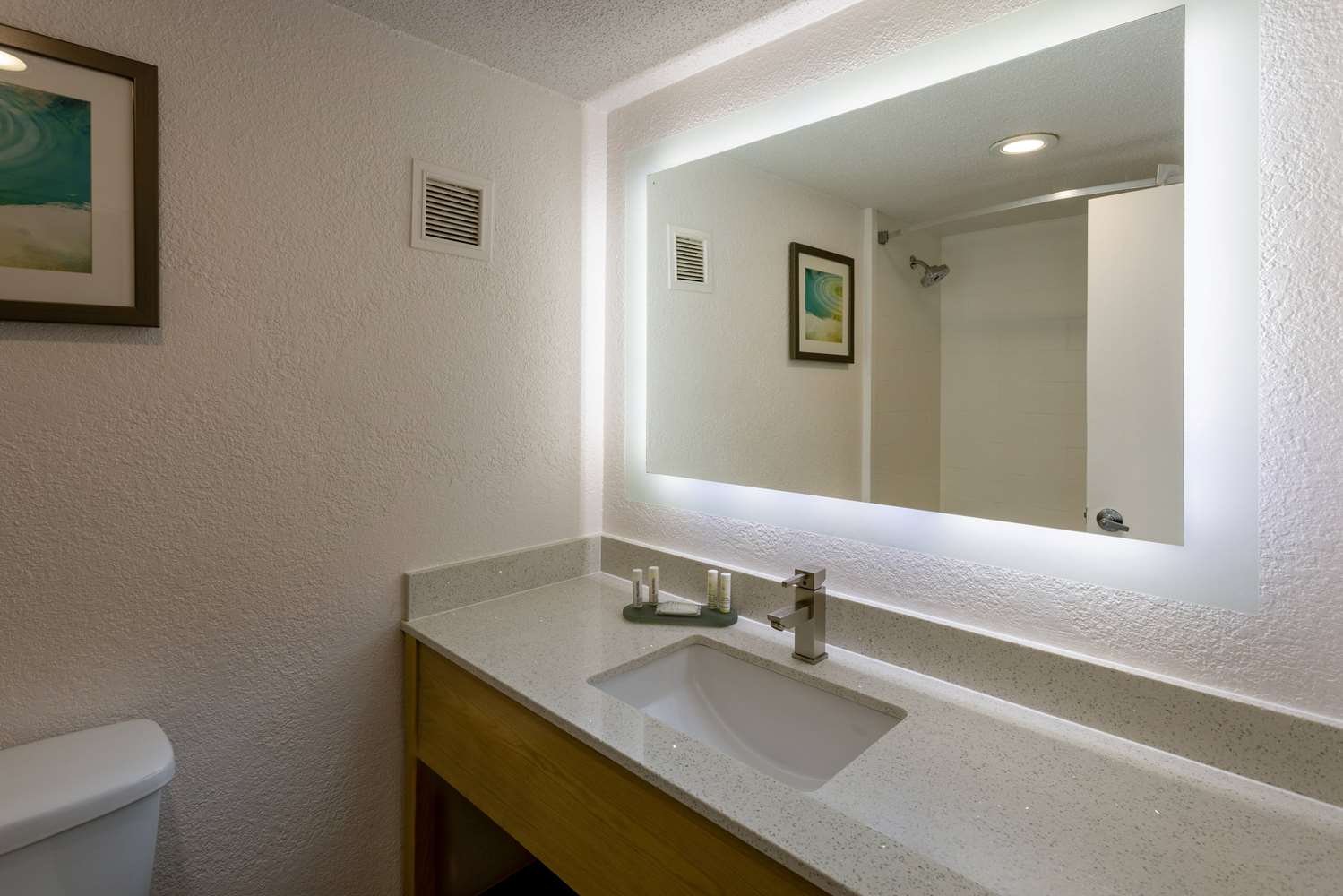 Baymont by Wyndham White Plains Elmsford 43/44
