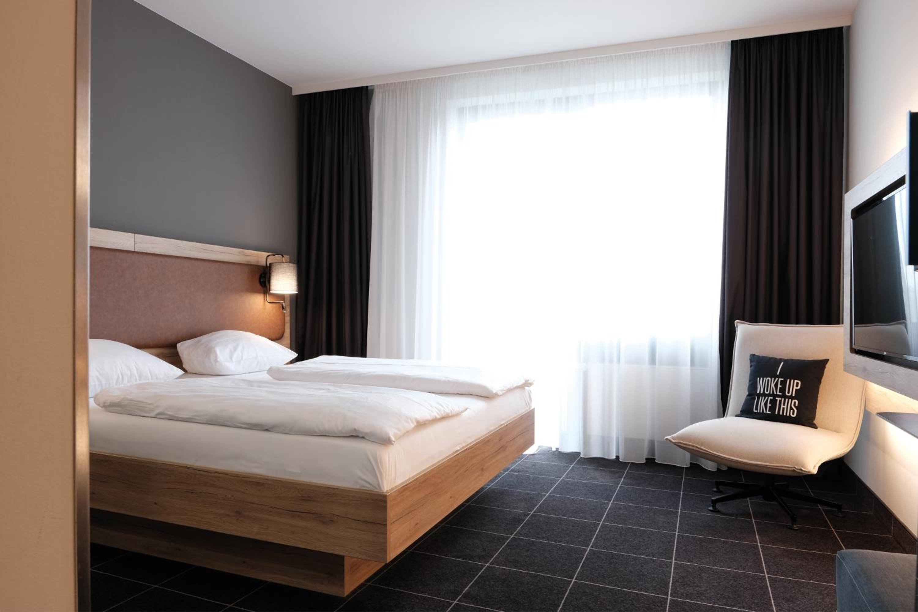 غرفة قياسية بسرير كينج وسرير كوين، FOUR POINTS FLEX by Sheraton Ratingen Dusseldorf Airport 7/10