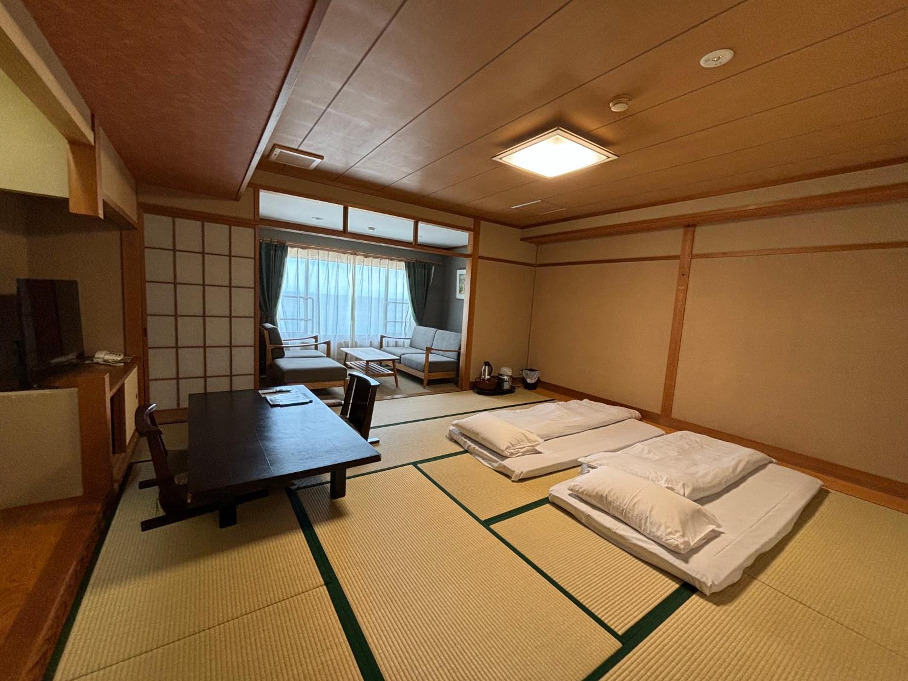 Japanese, 5 Futon Beds, Outdoor Bath, Tatami