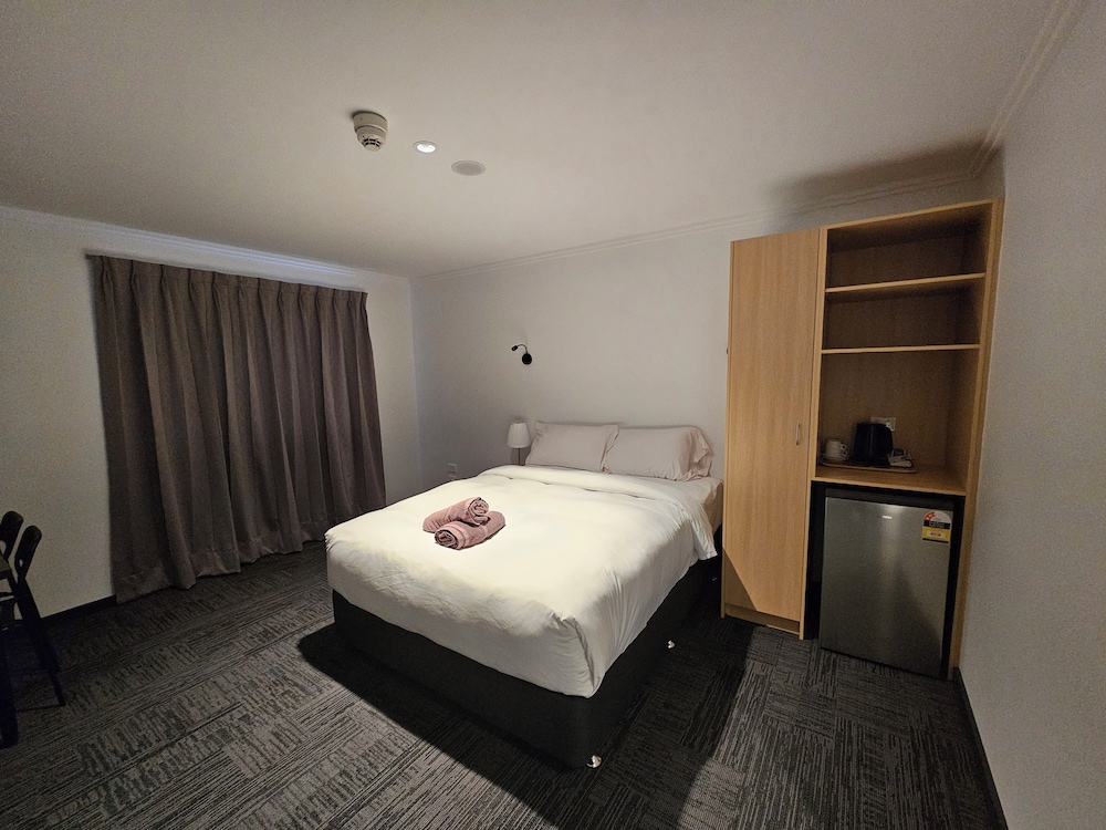Econo Lodge Rivervale 20/60