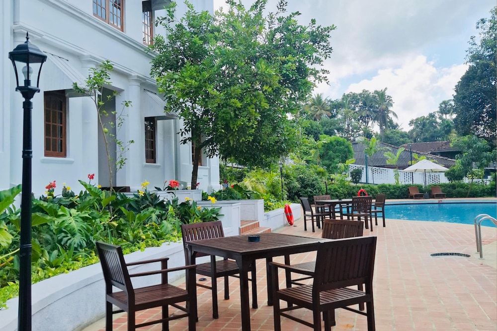 Suisse Hotel Kandy 35/50