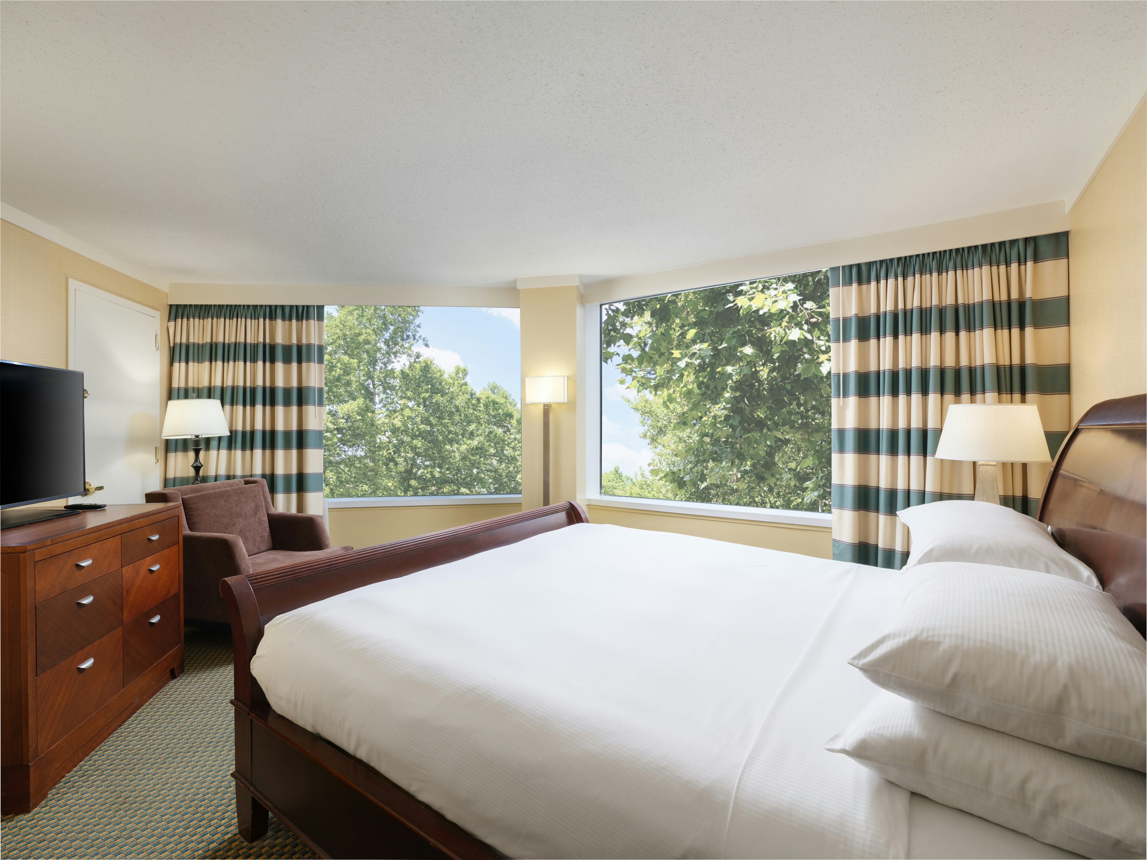 DoubleTree by Hilton Stamford 15/48