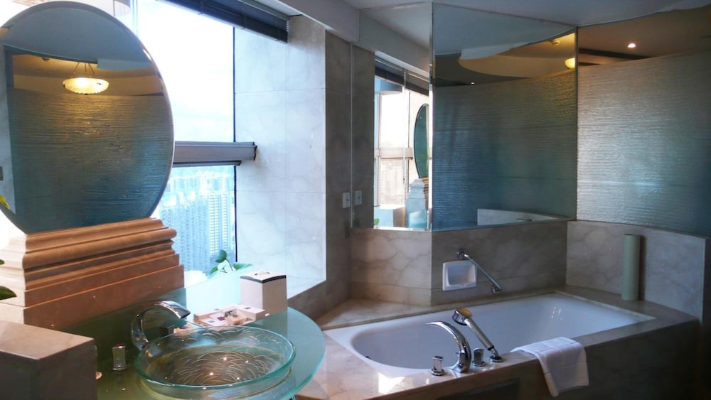 Luxemon Hotel Pudong Shanghai 37/39