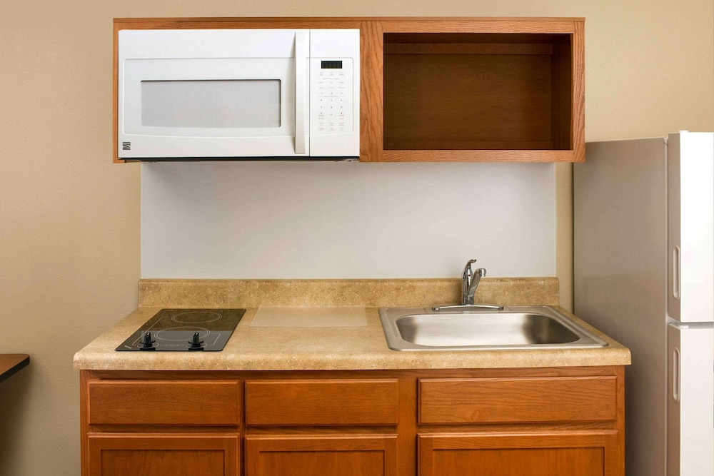 WoodSpring Suites Allentown 19/20