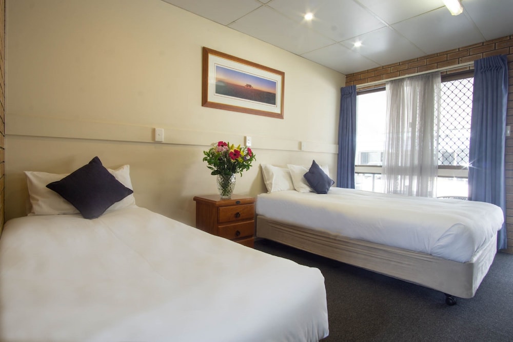 Acacia Motor Inn Bundaberg 10/32