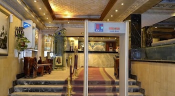 New Garden Palace Hotel 15/24