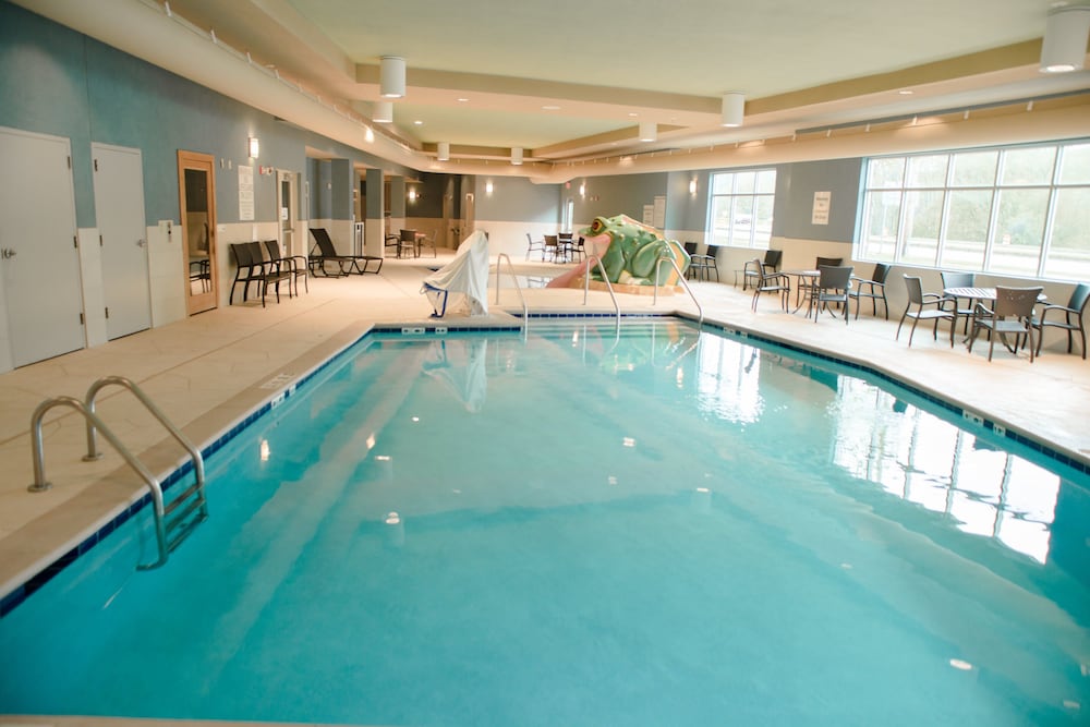 Holiday Inn Express Hotel Suites Winona 3/49