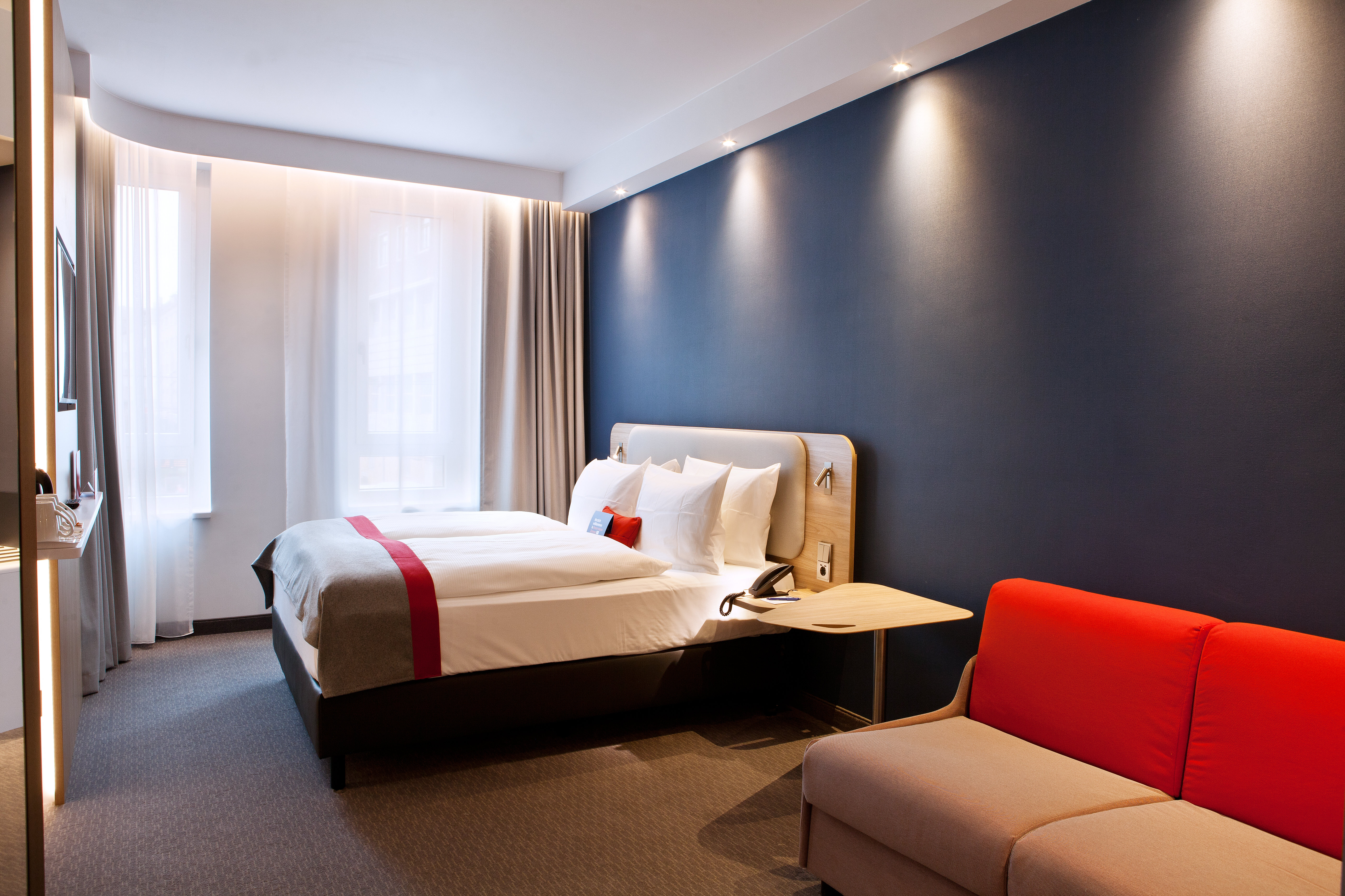 Holiday Inn Express Darmstadt 18/50