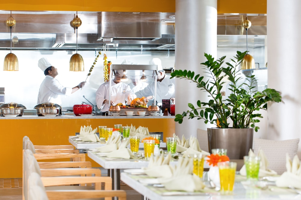 restaurant cafeteria