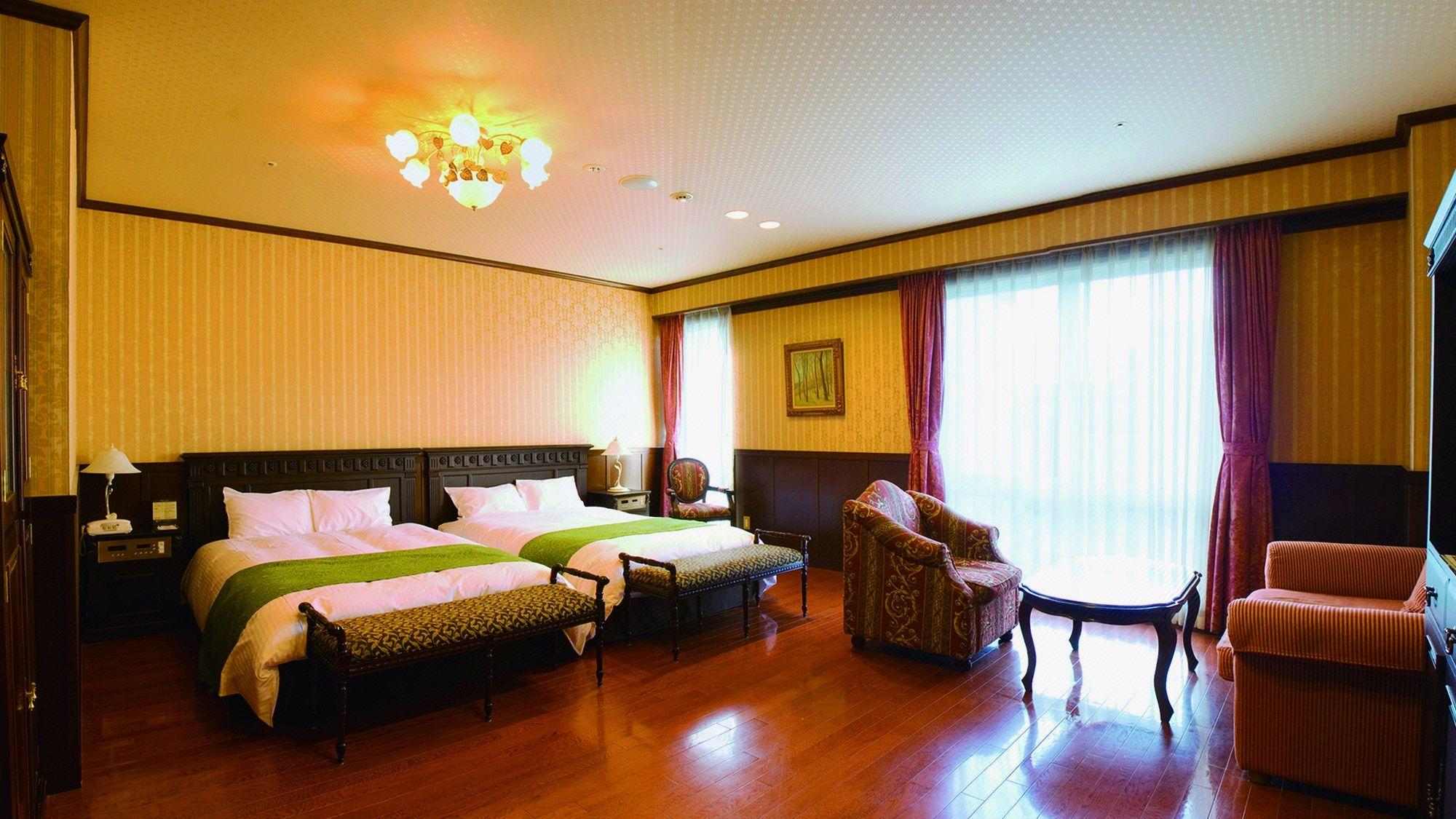 Room, Semi Double Bed