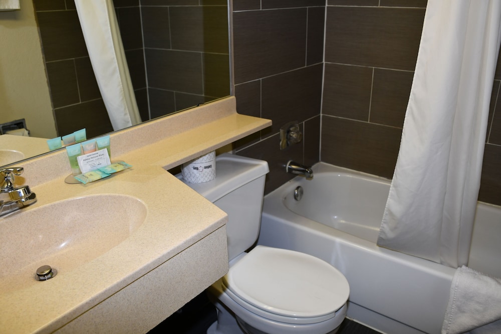 Stillwater Inn Suites 25/50