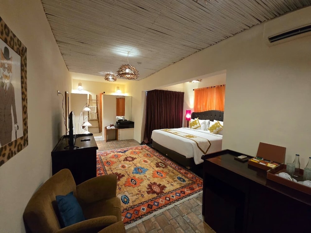 Seminyak Suites (Ex Seminyak Sky Suites by Kupu Kupu Resorts) 18/50