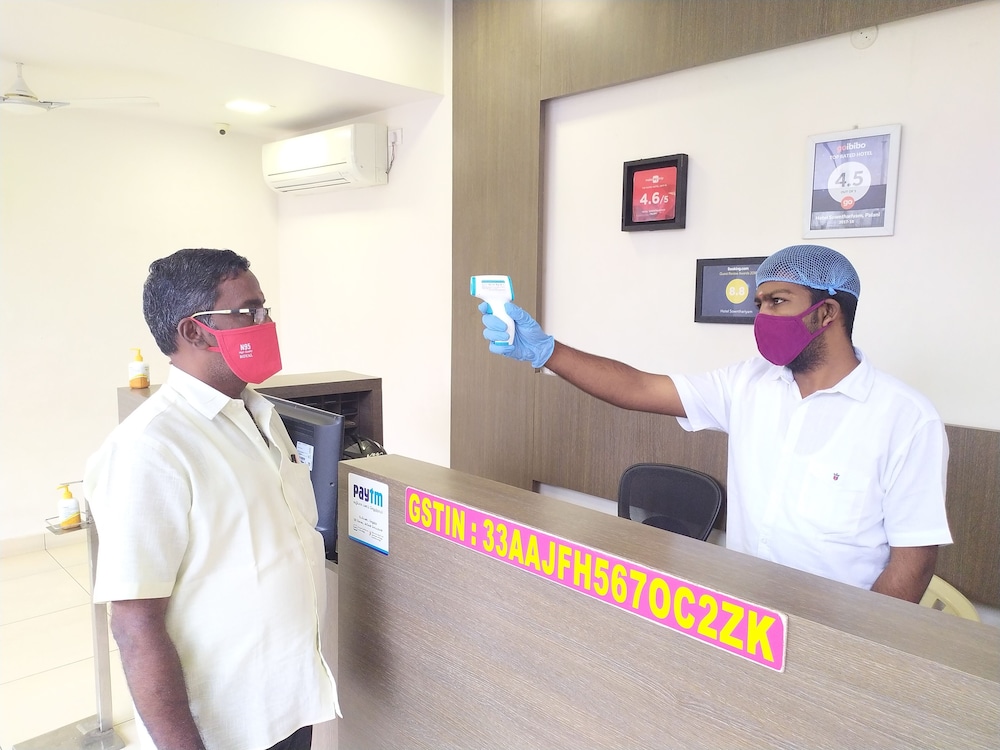 HOTEL SOWNTHARIYAM 1/30