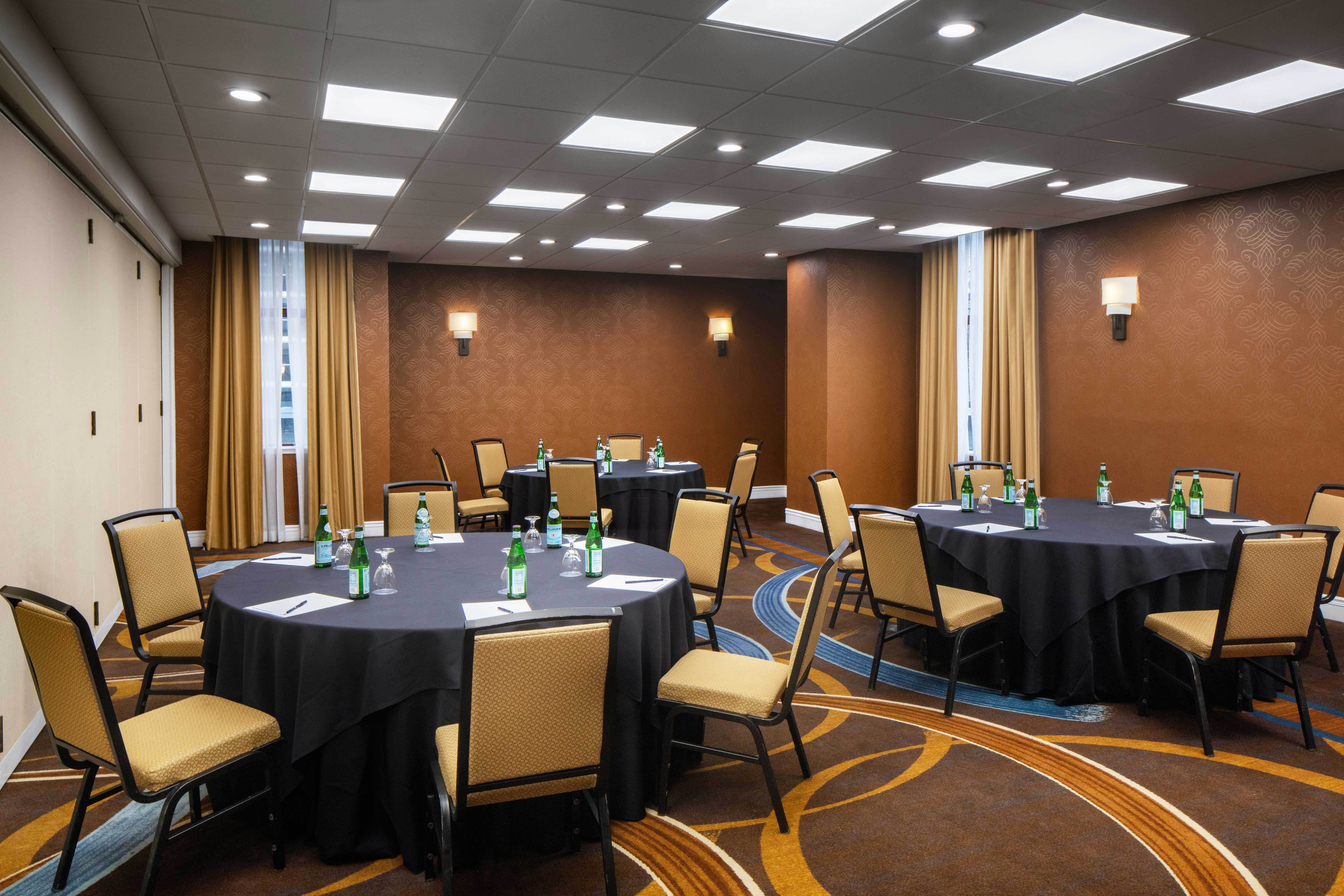 DoubleTree by Hilton Washington DC Silver Spring 49/55