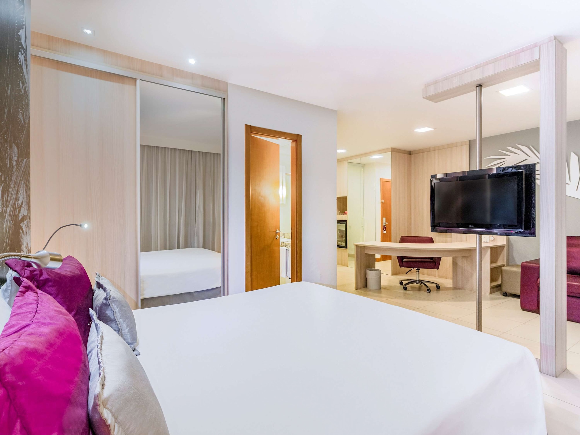 SUPERIOR, DOUBLE BED