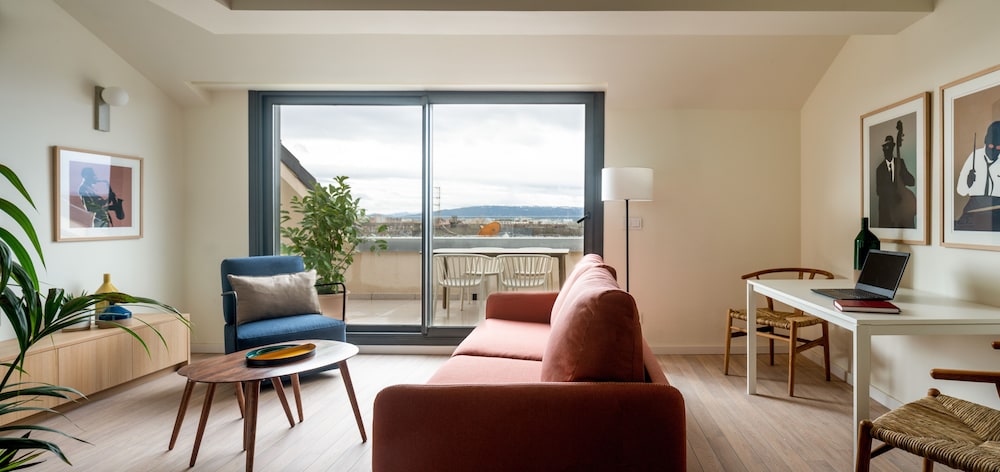 Aparthotel Libere Vitoria 38/65