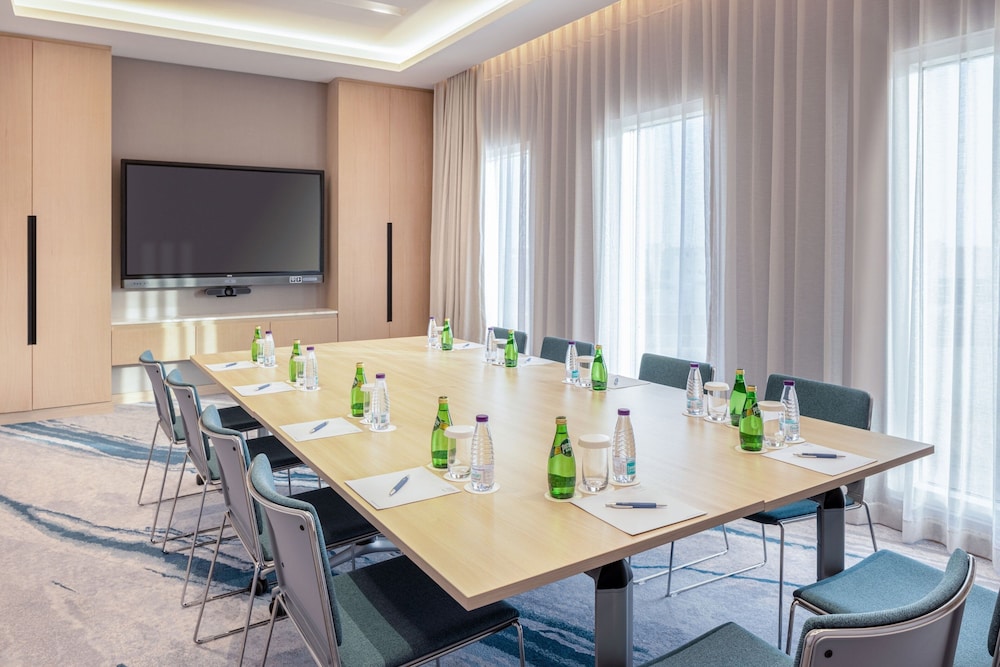 فور بوينتس شيراتون كورنيش جدة(Four Points by Sheraton Jeddah Corniche) 40/50