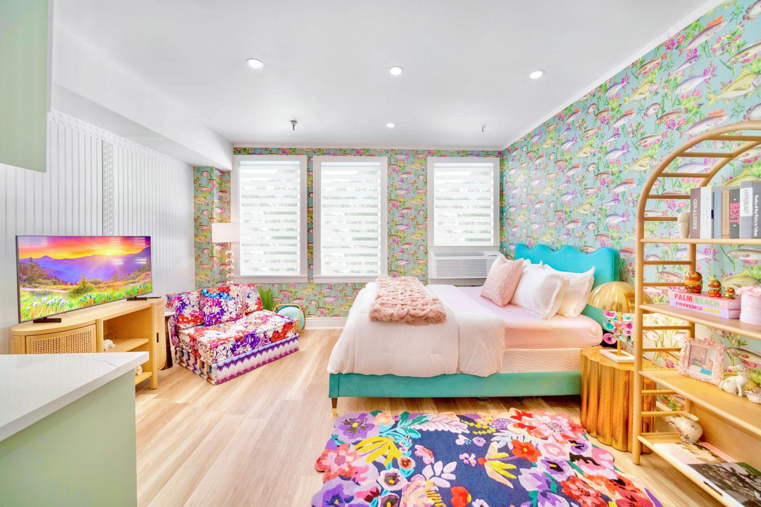 Hemingway Suites at Palm Beach Hotel Island 43/50