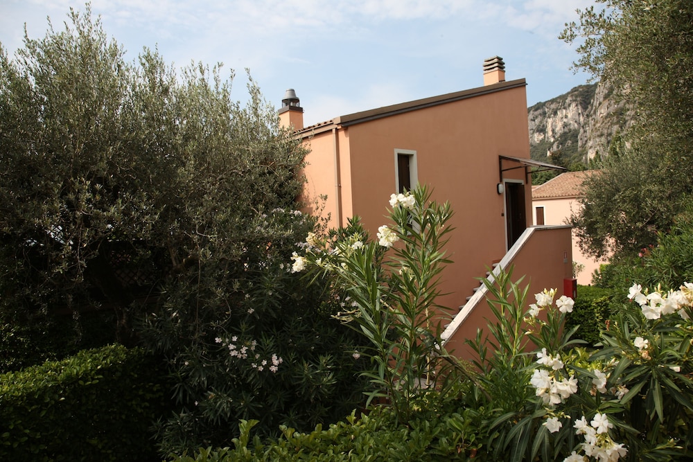 Appartamenti Pratone 1/50