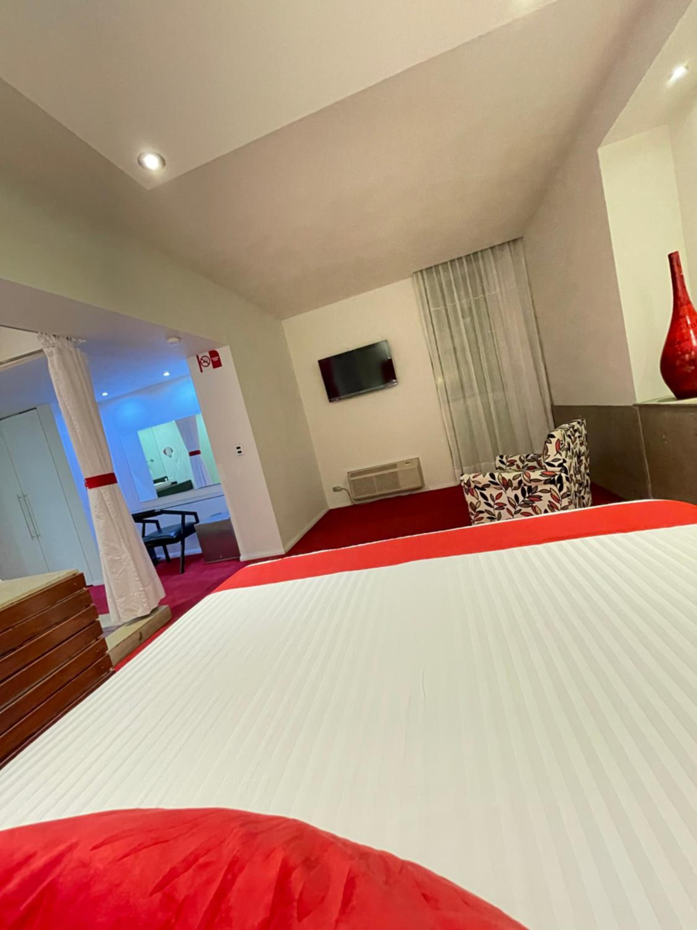 Master, Suite