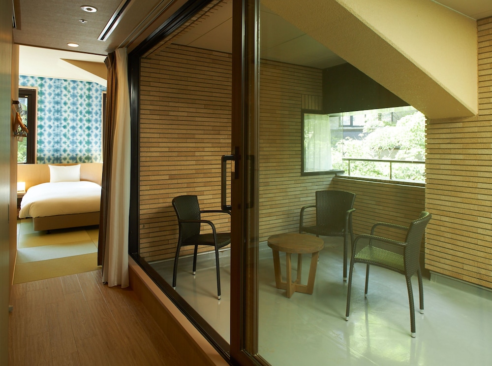 Hakone Yutowa 20/35