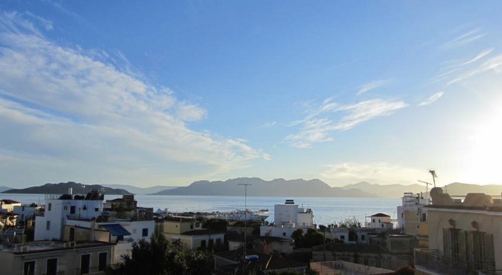 Aegina Hotel 66/73