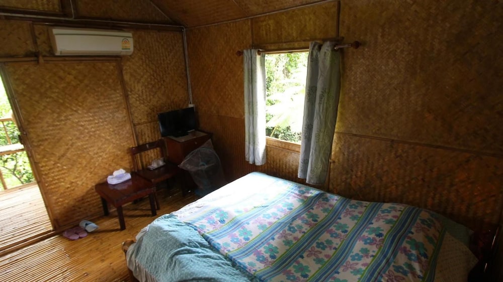 Cast Away Homestay 20/50