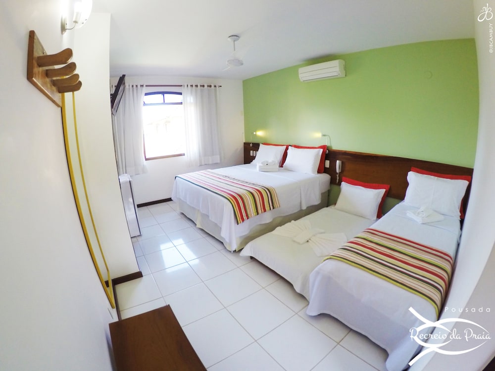 Room, Quadruple