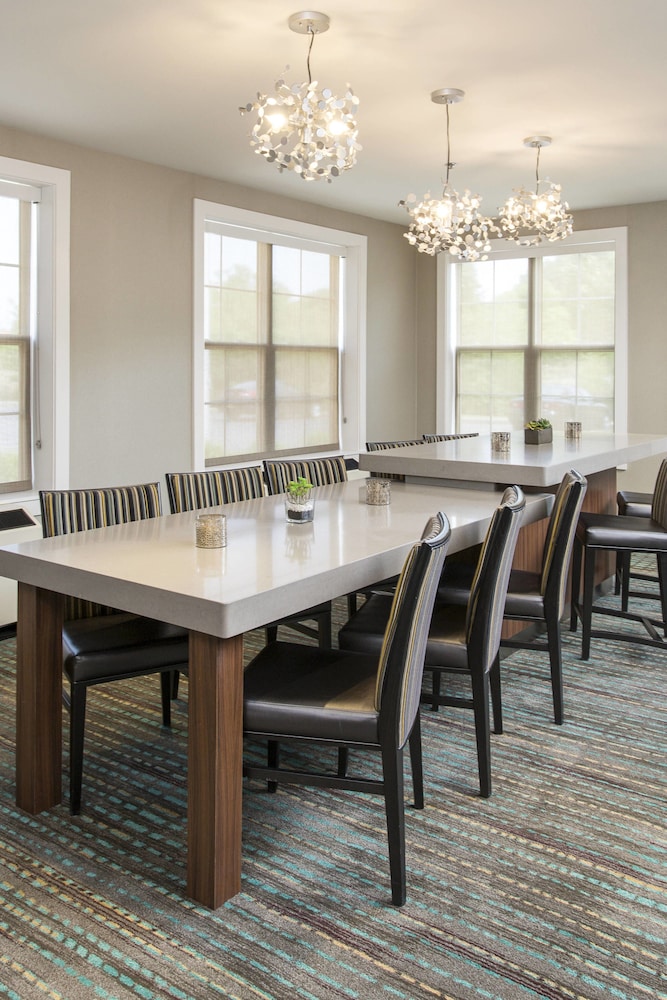 Residence Inn by Marriott West Rochester 25/26