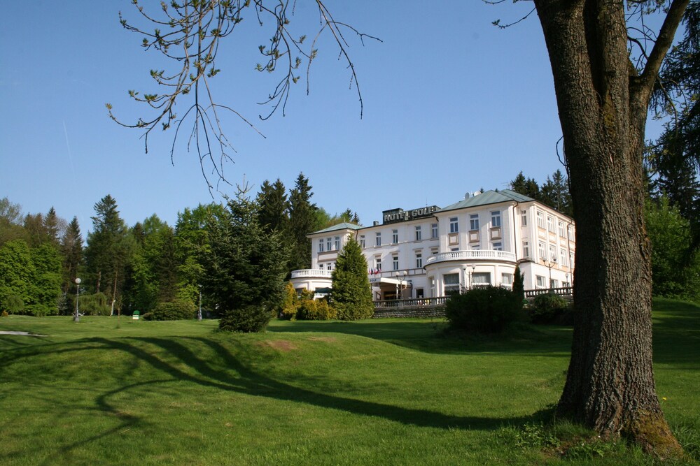 Parkhotel Golf 61/67