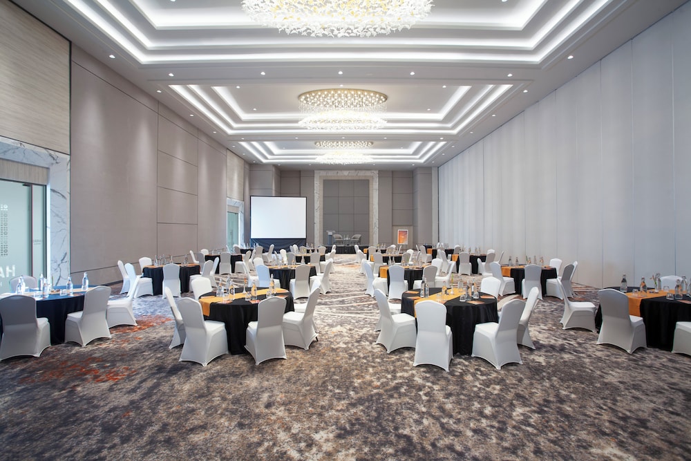 Harris Hotel and Convention Cibinong City Mall Bogor 47/61
