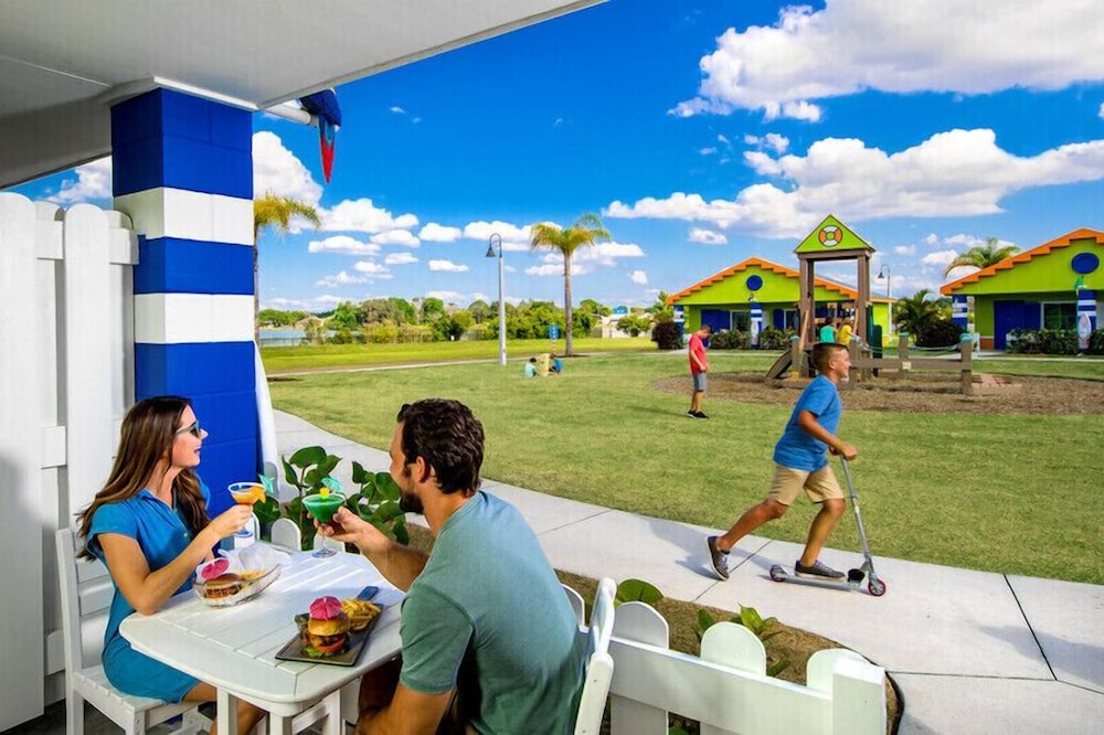 LEGOLAND BEACH RETREAT 15/22