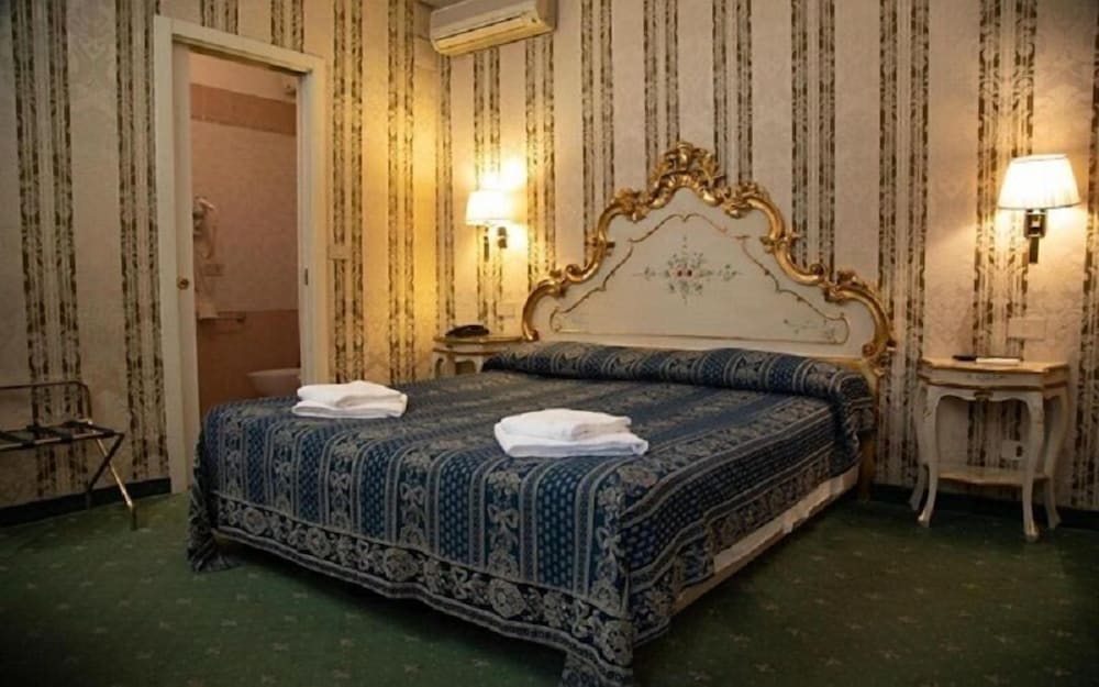 1 BEDROOM, STUDIO, ANNEX