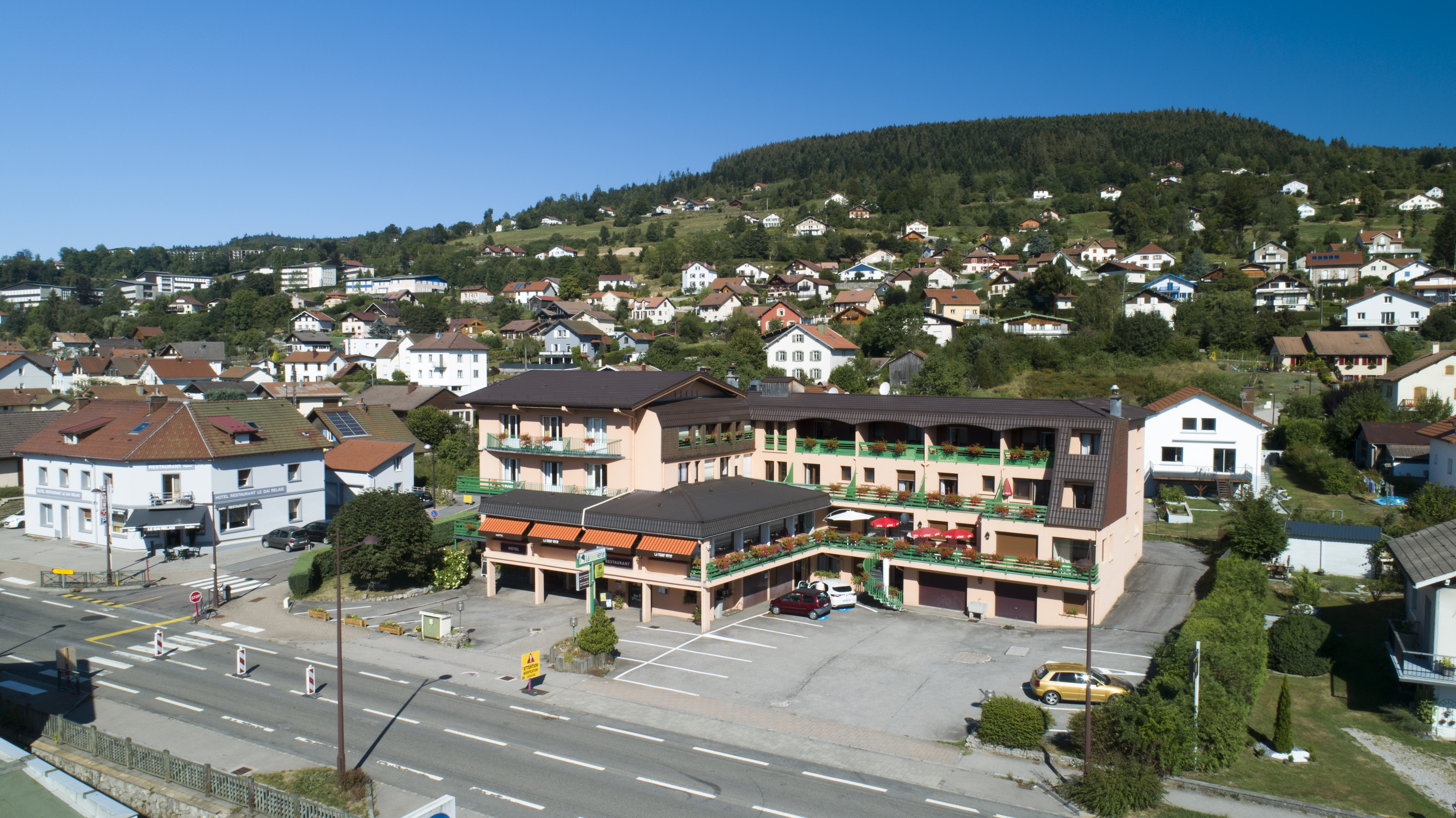HÔTEL DE LA ROUTE VERTE 42/47